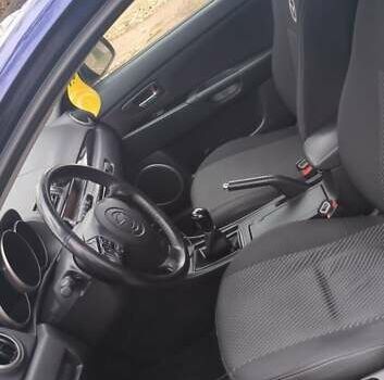 Синій Мазда 3, об'ємом двигуна 1.56 л та пробігом 219 тис. км за 5700 $, фото 6 на Automoto.ua