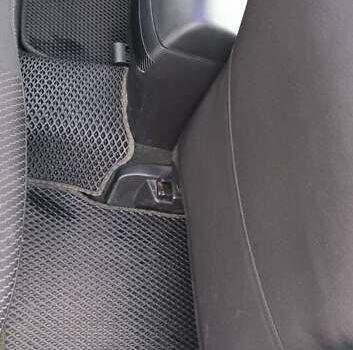 Синій Мазда 3, об'ємом двигуна 1.56 л та пробігом 219 тис. км за 5700 $, фото 7 на Automoto.ua