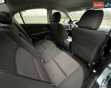 Синій Мазда 3, об'ємом двигуна 1.6 л та пробігом 145 тис. км за 5655 $, фото 17 на Automoto.ua