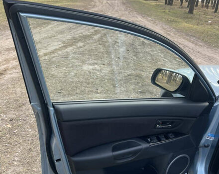 Синій Мазда 3, об'ємом двигуна 1.6 л та пробігом 227 тис. км за 5400 $, фото 27 на Automoto.ua