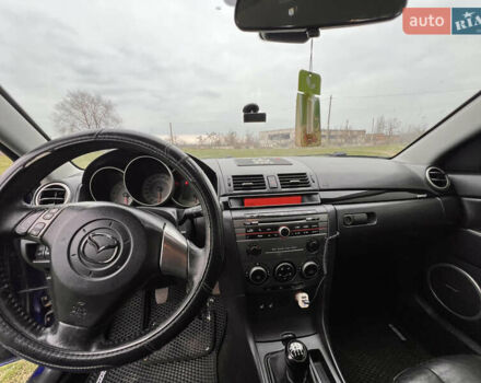 Синій Мазда 3, об'ємом двигуна 1.6 л та пробігом 357 тис. км за 4500 $, фото 6 на Automoto.ua