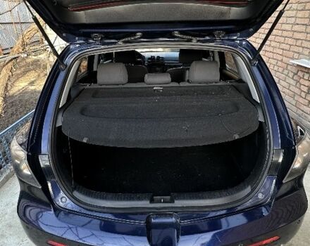 Синий Мазда 3, объемом двигателя 1.6 л и пробегом 245 тыс. км за 4300 $, фото 3 на Automoto.ua