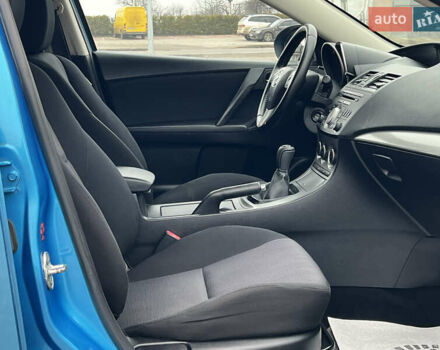 Синий Мазда 3, объемом двигателя 1.6 л и пробегом 189 тыс. км за 6700 $, фото 67 на Automoto.ua