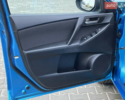 Синий Мазда 3, объемом двигателя 1.6 л и пробегом 189 тыс. км за 6700 $, фото 50 на Automoto.ua