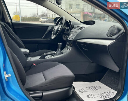 Синий Мазда 3, объемом двигателя 1.6 л и пробегом 189 тыс. км за 6700 $, фото 66 на Automoto.ua