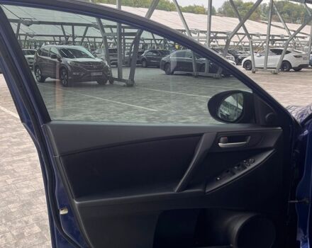 Синій Мазда 3, об'ємом двигуна 2 л та пробігом 187 тис. км за 6489 $, фото 30 на Automoto.ua
