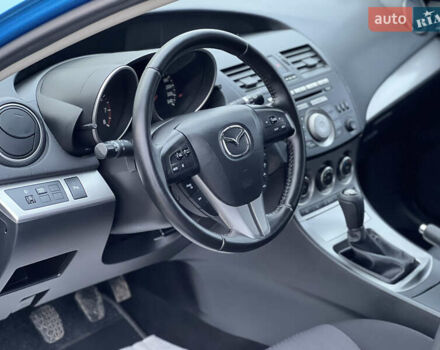 Синий Мазда 3, объемом двигателя 1.6 л и пробегом 189 тыс. км за 6700 $, фото 52 на Automoto.ua