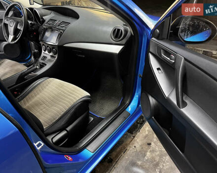 Синий Мазда 3, объемом двигателя 1.6 л и пробегом 162 тыс. км за 8500 $, фото 12 на Automoto.ua