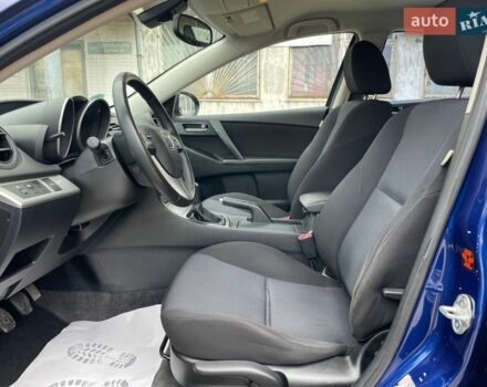 Синий Мазда 3, объемом двигателя 1.6 л и пробегом 200 тыс. км за 8400 $, фото 12 на Automoto.ua