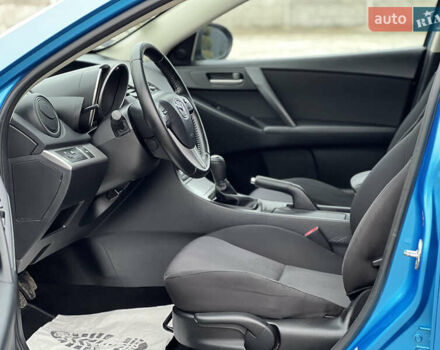 Синий Мазда 3, объемом двигателя 1.6 л и пробегом 189 тыс. км за 6700 $, фото 56 на Automoto.ua
