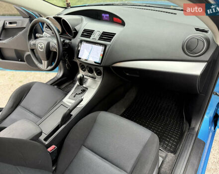 Синий Мазда 3, объемом двигателя 1.6 л и пробегом 226 тыс. км за 8500 $, фото 13 на Automoto.ua