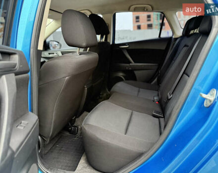 Синий Мазда 3, объемом двигателя 1.6 л и пробегом 226 тыс. км за 8500 $, фото 11 на Automoto.ua