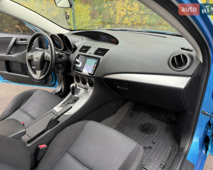 Синий Мазда 3, объемом двигателя 1.6 л и пробегом 227 тыс. км за 7500 $, фото 14 на Automoto.ua
