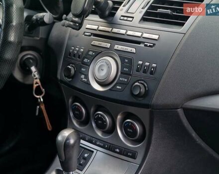 Синий Мазда 3, объемом двигателя 1.6 л и пробегом 188 тыс. км за 8990 $, фото 55 на Automoto.ua