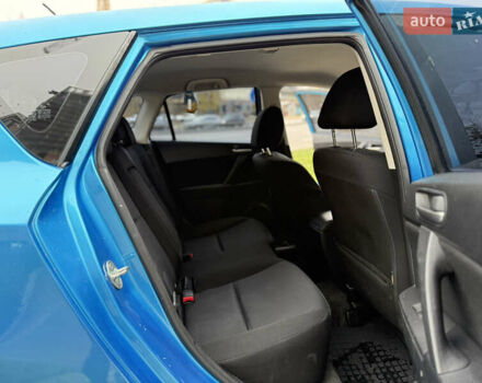 Синій Мазда 3, об'ємом двигуна 1.6 л та пробігом 226 тис. км за 7700 $, фото 12 на Automoto.ua
