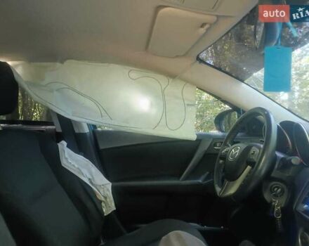Синий Мазда 3, объемом двигателя 1.6 л и пробегом 148 тыс. км за 4300 $, фото 5 на Automoto.ua
