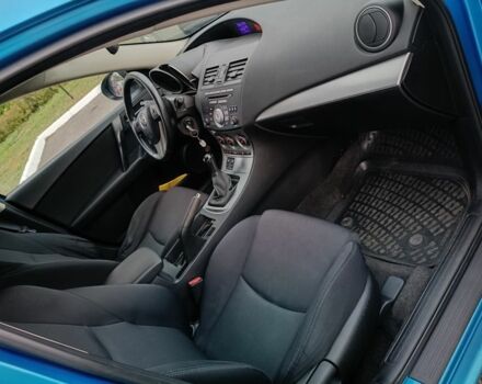 Синий Мазда 3, объемом двигателя 1.6 л и пробегом 230 тыс. км за 6700 $, фото 4 на Automoto.ua