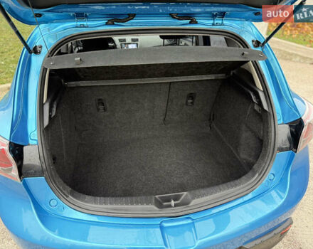 Синий Мазда 3, объемом двигателя 1.6 л и пробегом 226 тыс. км за 8500 $, фото 17 на Automoto.ua