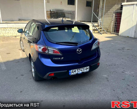 Синий Мазда 3, объемом двигателя 1.6 л и пробегом 147 тыс. км за 7500 $, фото 5 на Automoto.ua