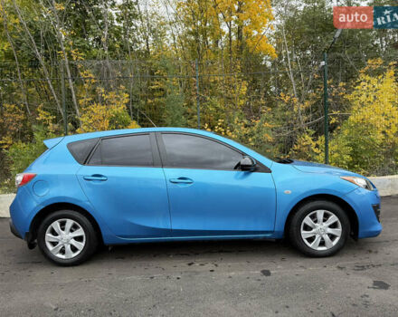 Синий Мазда 3, объемом двигателя 1.6 л и пробегом 227 тыс. км за 7500 $, фото 9 на Automoto.ua