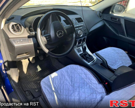 Синий Мазда 3, объемом двигателя 1.6 л и пробегом 147 тыс. км за 7500 $, фото 7 на Automoto.ua