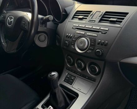 Синий Мазда 3, объемом двигателя 2.2 л и пробегом 190 тыс. км за 7650 $, фото 14 на Automoto.ua