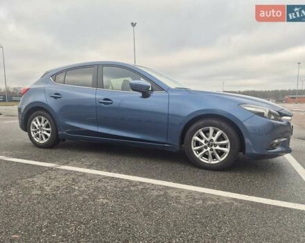 Синий Мазда 3, объемом двигателя 1.5 л и пробегом 69 тыс. км за 15500 $, фото 2 на Automoto.ua
