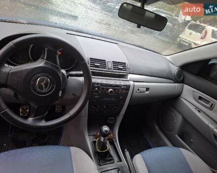 Синий Мазда 3, объемом двигателя 1.6 л и пробегом 186 тыс. км за 4450 $, фото 7 на Automoto.ua