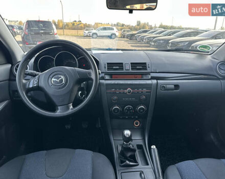 Синий Мазда 3, объемом двигателя 1.6 л и пробегом 205 тыс. км за 4450 $, фото 5 на Automoto.ua