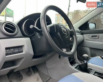 Синій Мазда 3, об'ємом двигуна 1.6 л та пробігом 228 тис. км за 4350 $, фото 13 на Automoto.ua