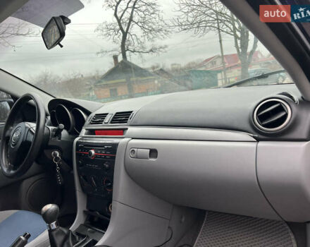 Синій Мазда 3, об'ємом двигуна 1.6 л та пробігом 228 тис. км за 4350 $, фото 19 на Automoto.ua