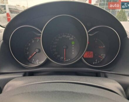 Синий Мазда 3, объемом двигателя 1.6 л и пробегом 185 тыс. км за 6000 $, фото 9 на Automoto.ua