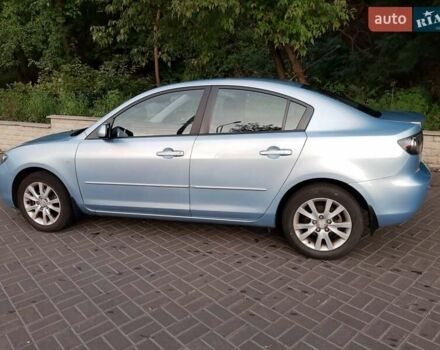 Синий Мазда 3, объемом двигателя 1.6 л и пробегом 125 тыс. км за 5800 $, фото 7 на Automoto.ua