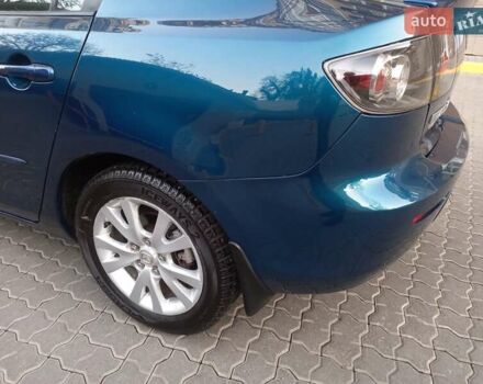 Синий Мазда 3, объемом двигателя 1.6 л и пробегом 160 тыс. км за 6000 $, фото 3 на Automoto.ua