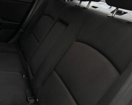 Синий Мазда 3, объемом двигателя 1 л и пробегом 4 тыс. км за 3000 $, фото 3 на Automoto.ua