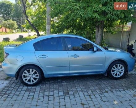 Синий Мазда 3, объемом двигателя 1.6 л и пробегом 150 тыс. км за 5500 $, фото 2 на Automoto.ua