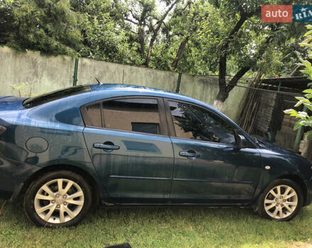 Синий Мазда 3, объемом двигателя 1.6 л и пробегом 90 тыс. км за 5000 $, фото 2 на Automoto.ua