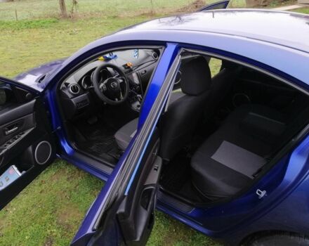 Синий Мазда 3, объемом двигателя 1.6 л и пробегом 197 тыс. км за 5000 $, фото 11 на Automoto.ua