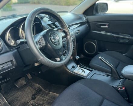 Синий Мазда 3, объемом двигателя 1.6 л и пробегом 260 тыс. км за 4400 $, фото 7 на Automoto.ua