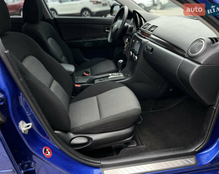Синій Мазда 3, об'ємом двигуна 1.6 л та пробігом 175 тис. км за 5300 $, фото 26 на Automoto.ua