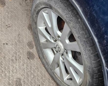Синій Мазда 3, об'ємом двигуна 1.6 л та пробігом 285 тис. км за 500 $, фото 6 на Automoto.ua