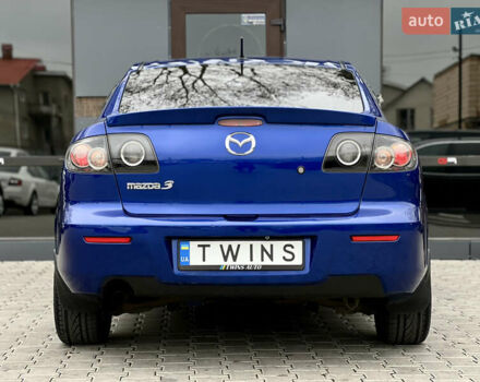 Синій Мазда 3, об'ємом двигуна 1.6 л та пробігом 175 тис. км за 5300 $, фото 4 на Automoto.ua