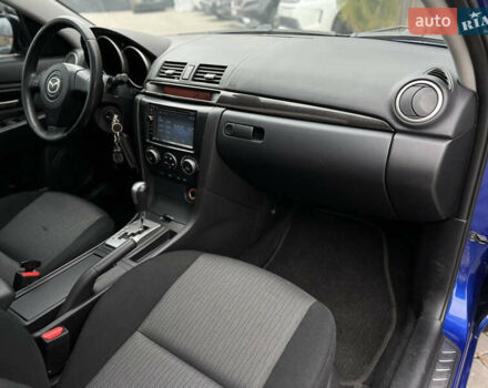 Синій Мазда 3, об'ємом двигуна 1.6 л та пробігом 175 тис. км за 5300 $, фото 27 на Automoto.ua