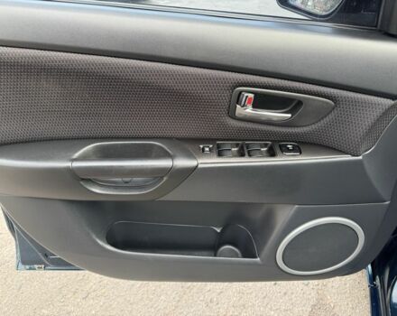 Синій Мазда 3, об'ємом двигуна 1.6 л та пробігом 222 тис. км за 6000 $, фото 16 на Automoto.ua