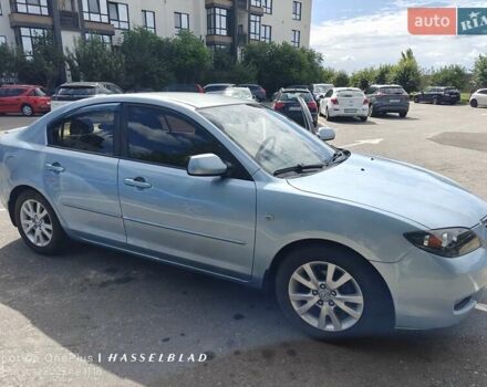 Синий Мазда 3, объемом двигателя 1.6 л и пробегом 206 тыс. км за 5500 $, фото 1 на Automoto.ua