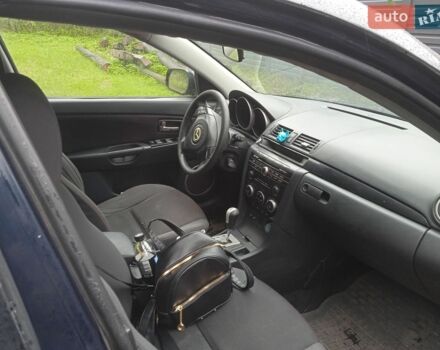 Синій Мазда 3, об'ємом двигуна 1.6 л та пробігом 330 тис. км за 3750 $, фото 2 на Automoto.ua
