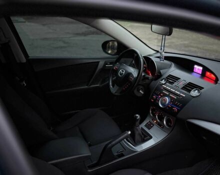 Синий Мазда 3, объемом двигателя 1.6 л и пробегом 228 тыс. км за 5950 $, фото 15 на Automoto.ua