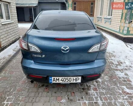 Синий Мазда 3, объемом двигателя 2 л и пробегом 202 тыс. км за 7000 $, фото 2 на Automoto.ua