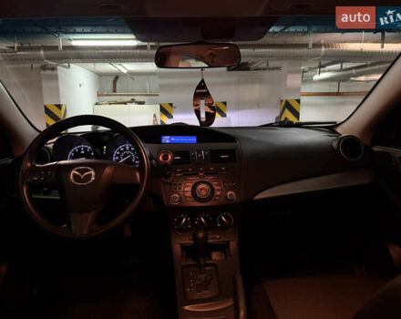 Мазда 3 2011 в Днепре (Днепропетровске) на Automoto.ua Синий Мазда 3, объемом двигателя 2 л и пробегом 189 тыс. км за 7600 $, фото 7 на Automoto.ua