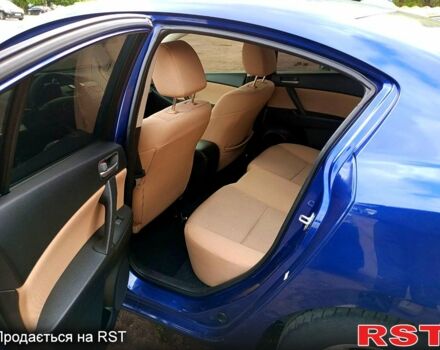 Синий Мазда 3, объемом двигателя 2 л и пробегом 160 тыс. км за 7500 $, фото 4 на Automoto.ua